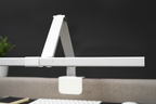 Witte monitorlamp op bureau setup - zonder logo